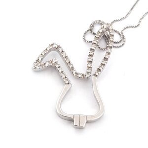 Collana con pendente coniglio in oro bianco 18Kt con diamanti brillanti naturali