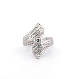 Anello in oro bianco 18Kt con diamanti naturali taglio ottagonale e rotondo